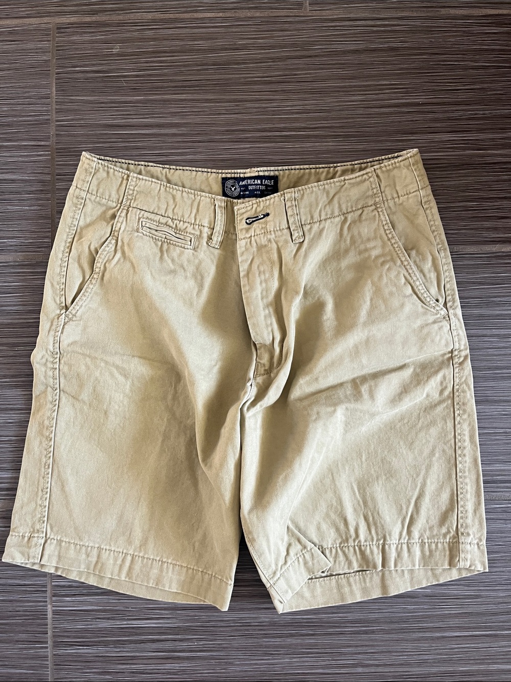 American Eagle Outfitters Men’s Tan Flat Front Shorts